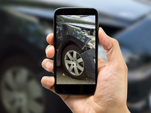 What to do at the scene of an accident